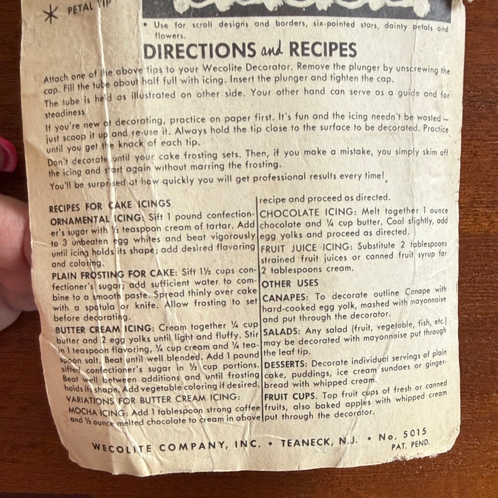 vintage Cake & Pastry Decorator - Brown and Pink - Picture 8 of 10